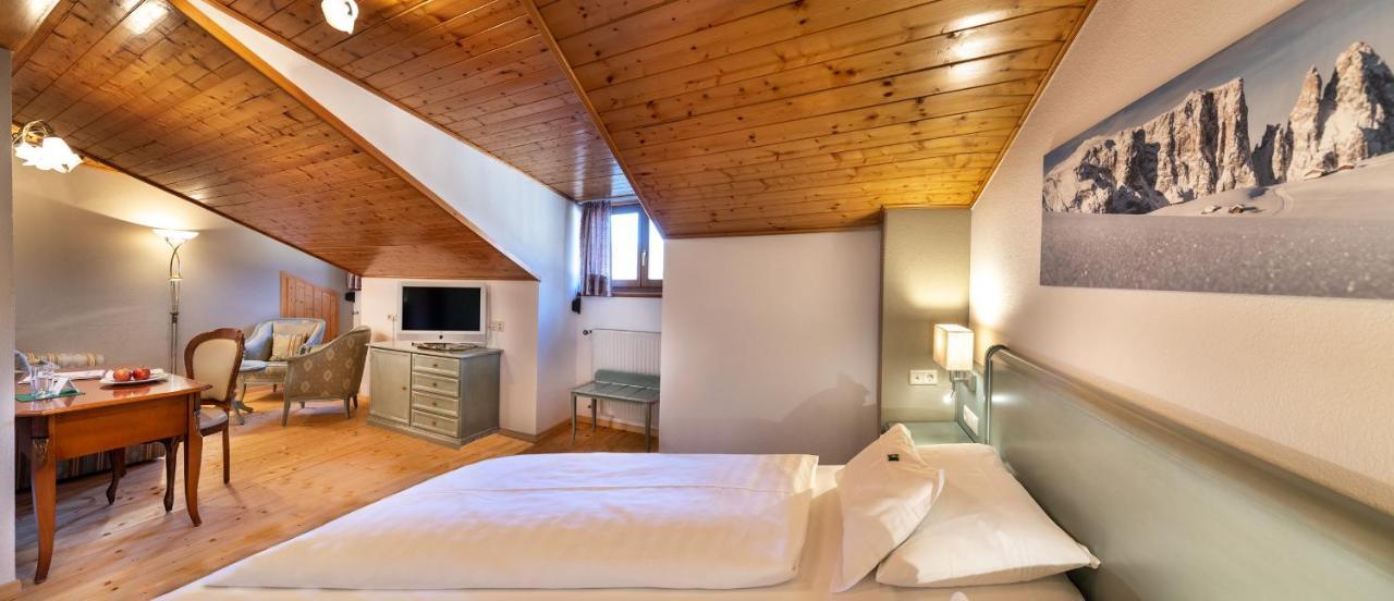 Hotel Zum Turm Castelrotto Eksteriør bilde
