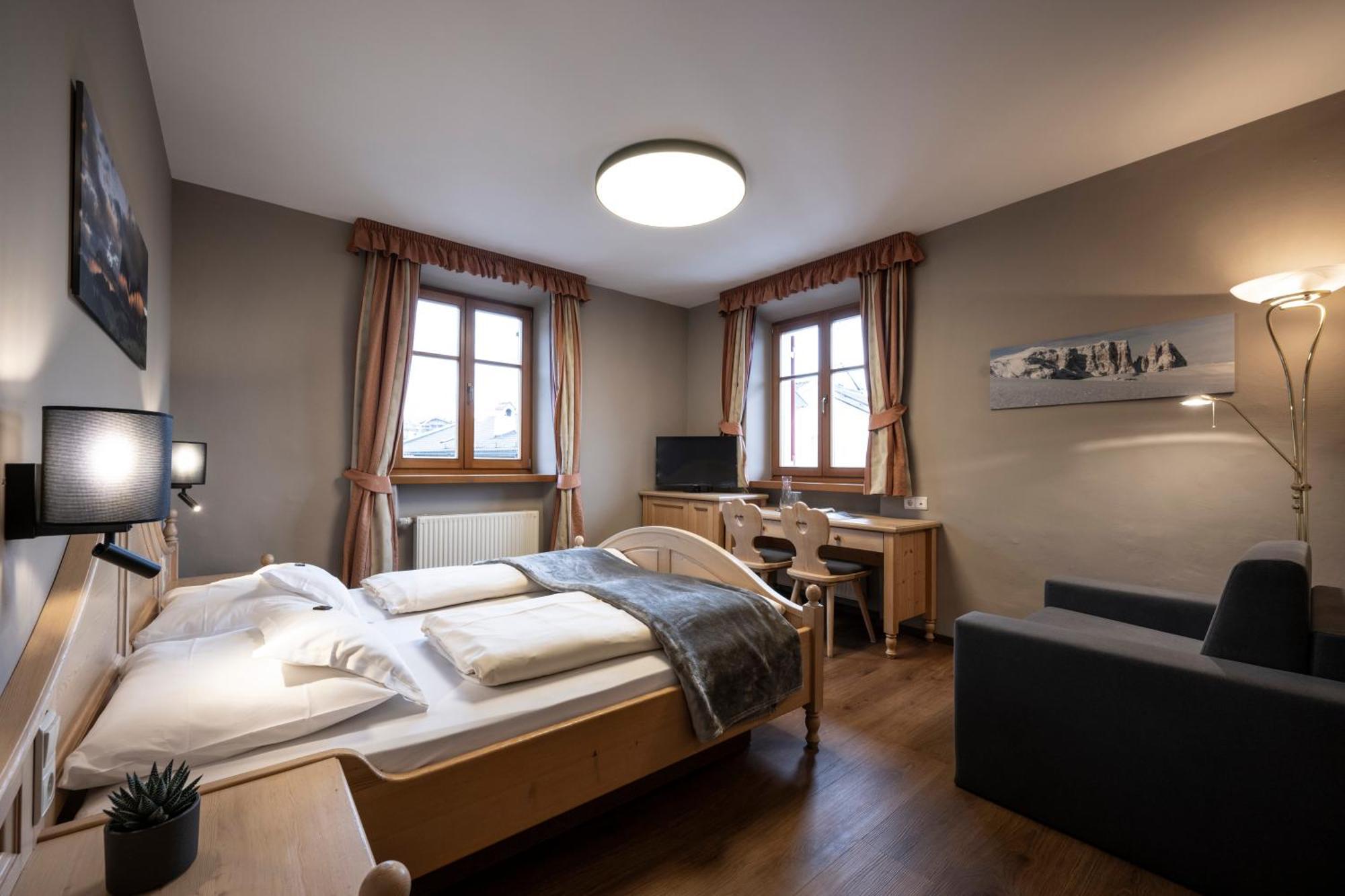 Hotel Zum Turm Castelrotto Eksteriør bilde
