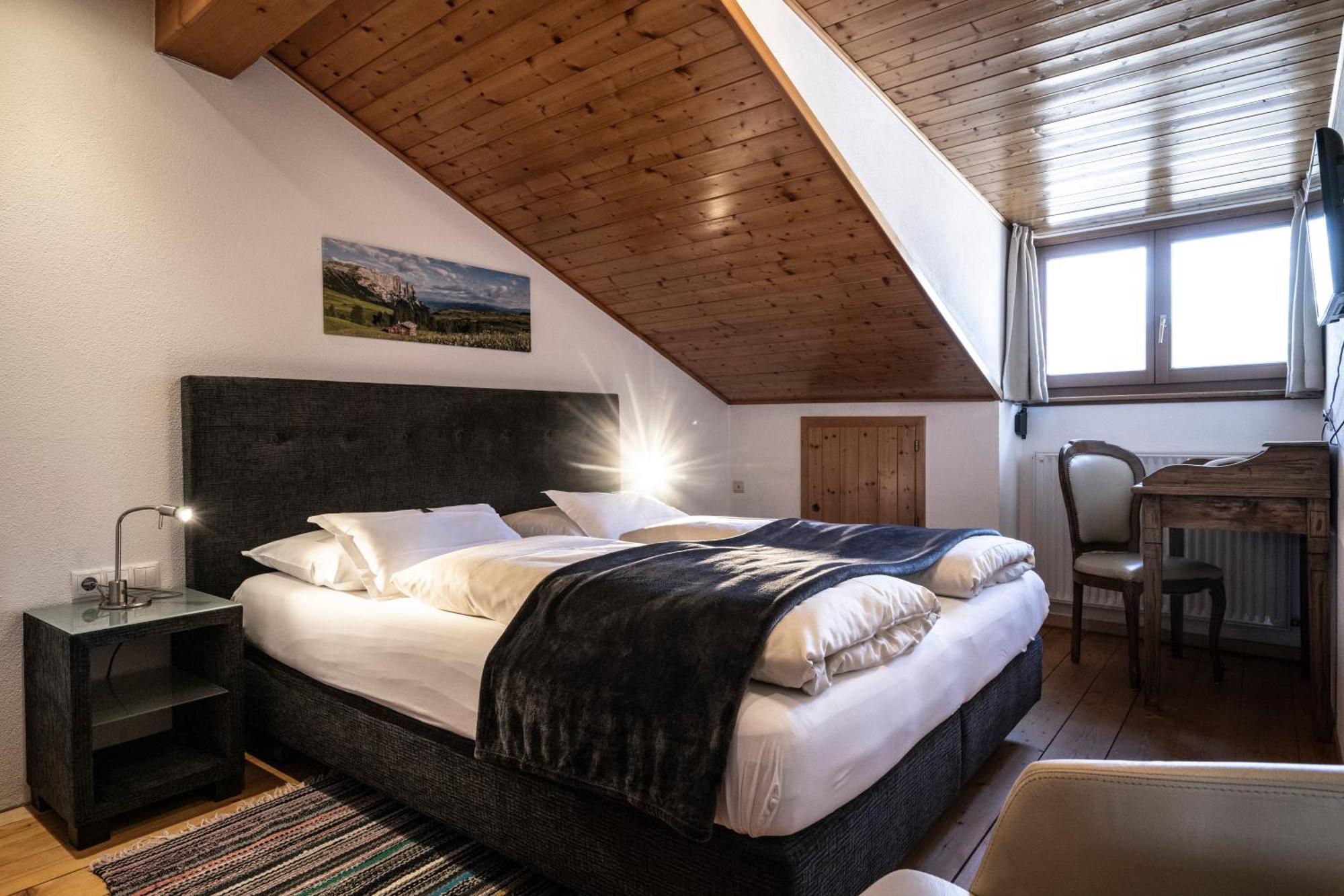 Hotel Zum Turm Castelrotto Eksteriør bilde